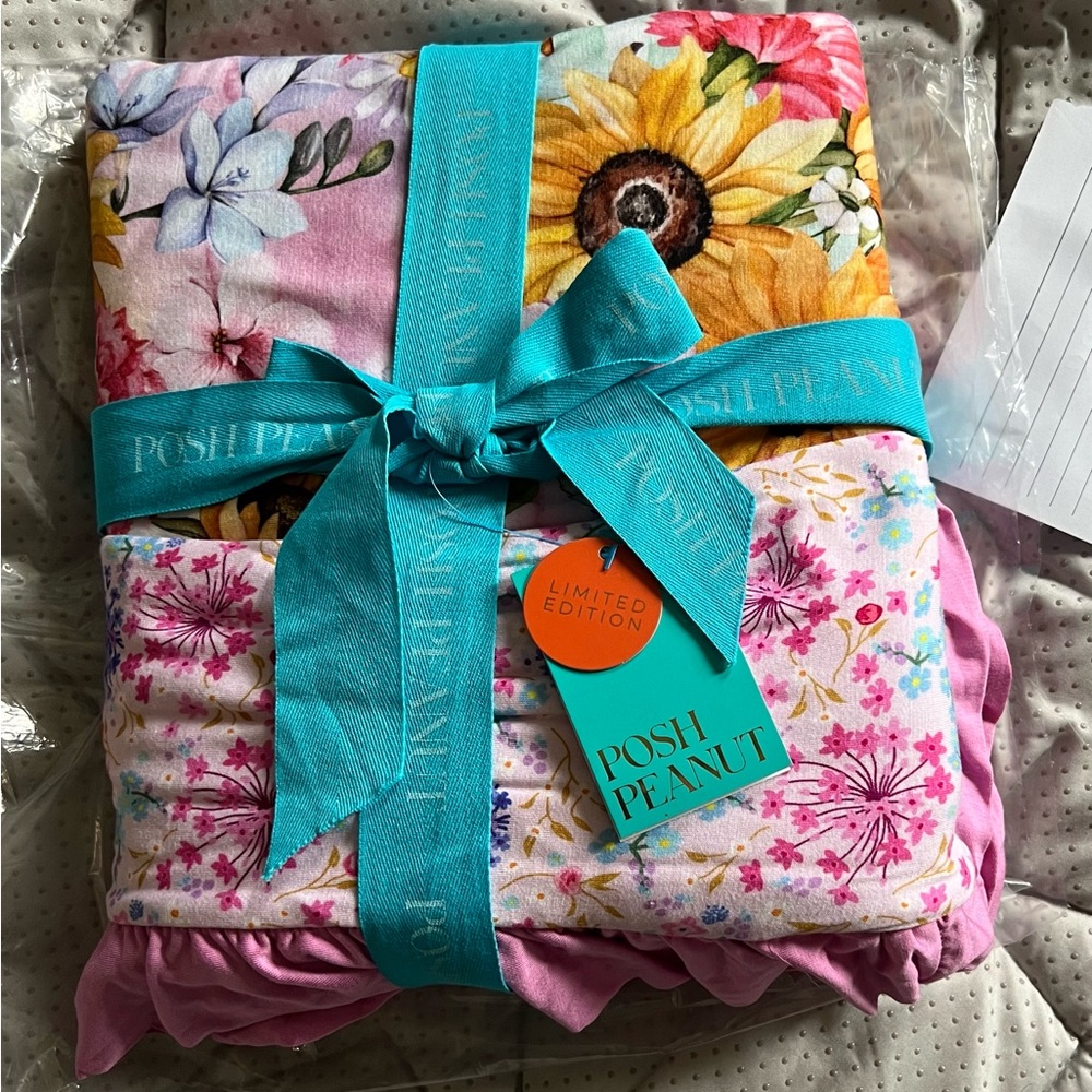 NWT Posh Peanut Summer luxe blanket